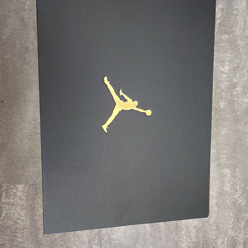 Jordans - Picture 8 of 11